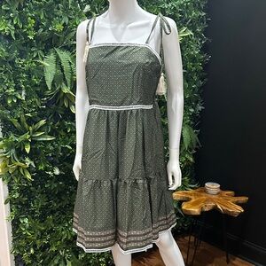 Green Sleeveless Dress